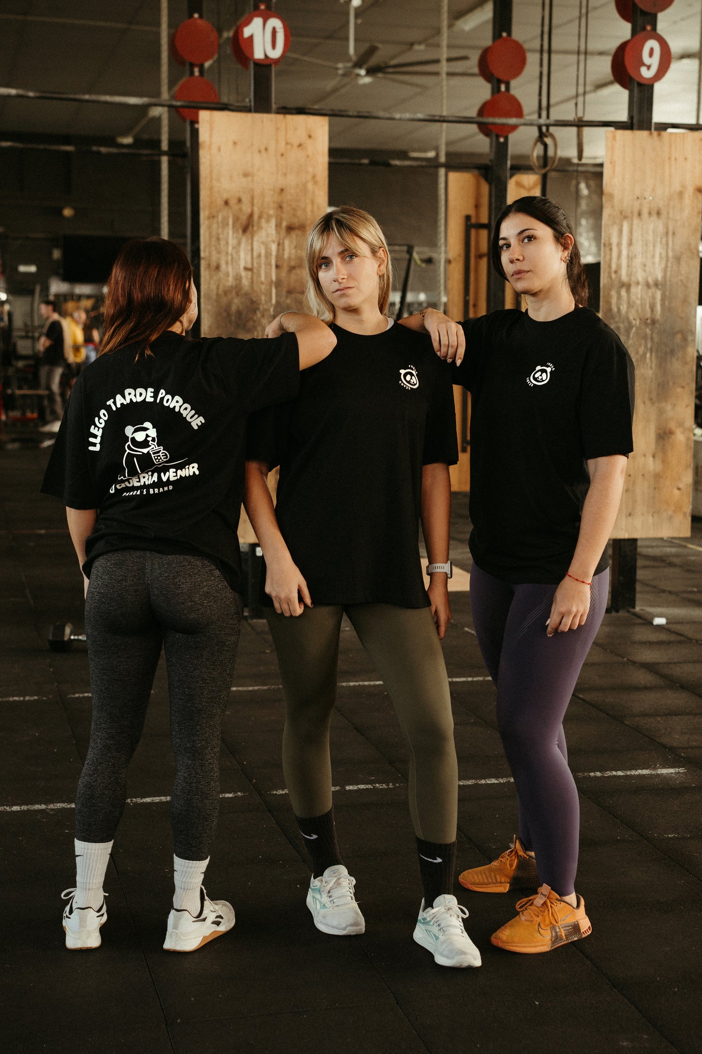 Camiseta Oversized LLEGO TARDE